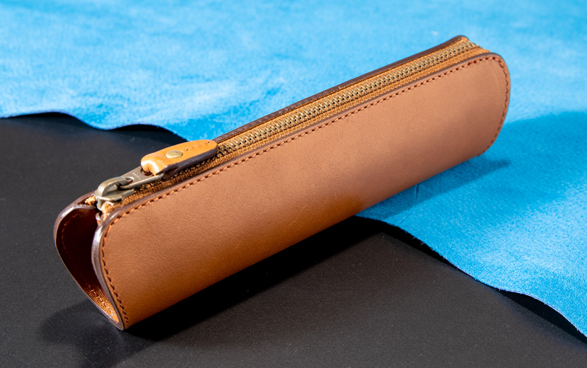 革のペンケースでさりげない高級感を - 神戸芦屋のバッグ・財布専門店 | 革製品のヘッジ