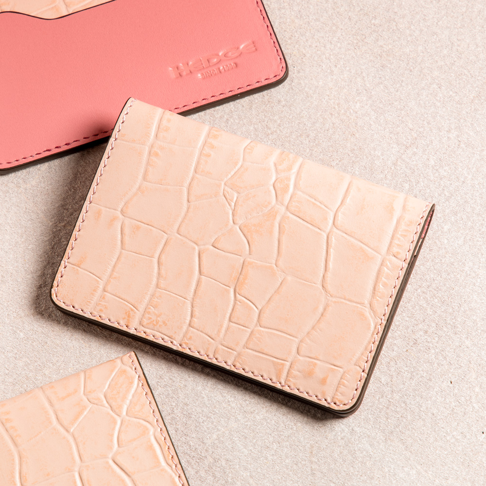 免許証入れ クロコ型押しベビーピンク